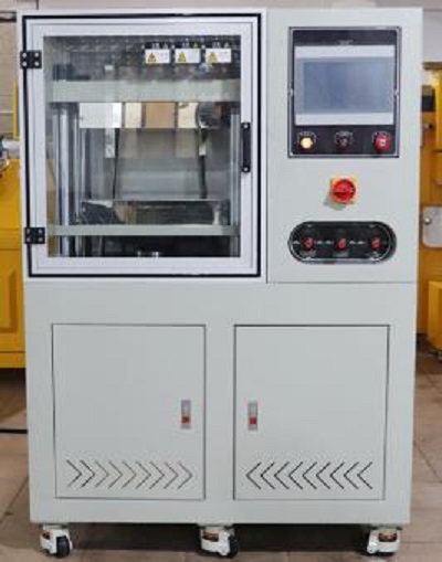 WVP-300型大型熱壓機（實驗室用）