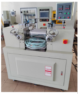 ZKLJ-300D電熱水冷橡膠小型開煉機